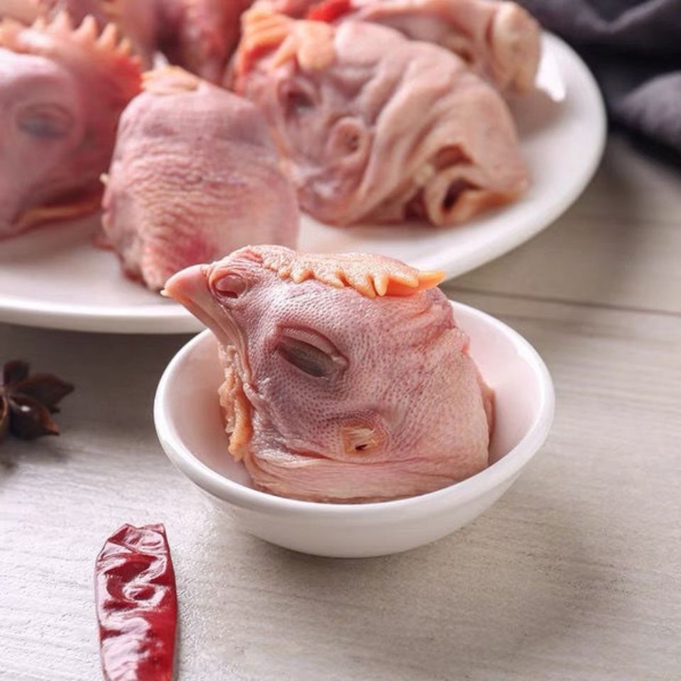 5斤装新鲜冷冻大鸡头，解锁美食新境界！