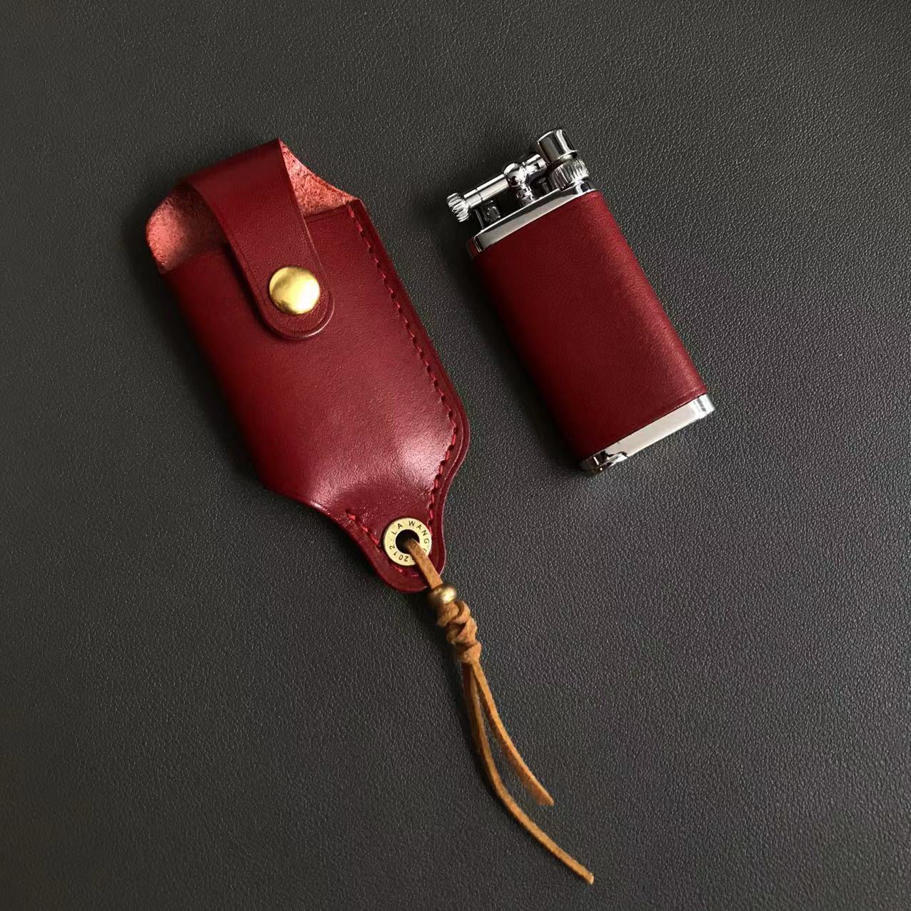 蜡王府打火机皮套太香了！牛皮保护壳颜值爆表，烟斗党闭眼入