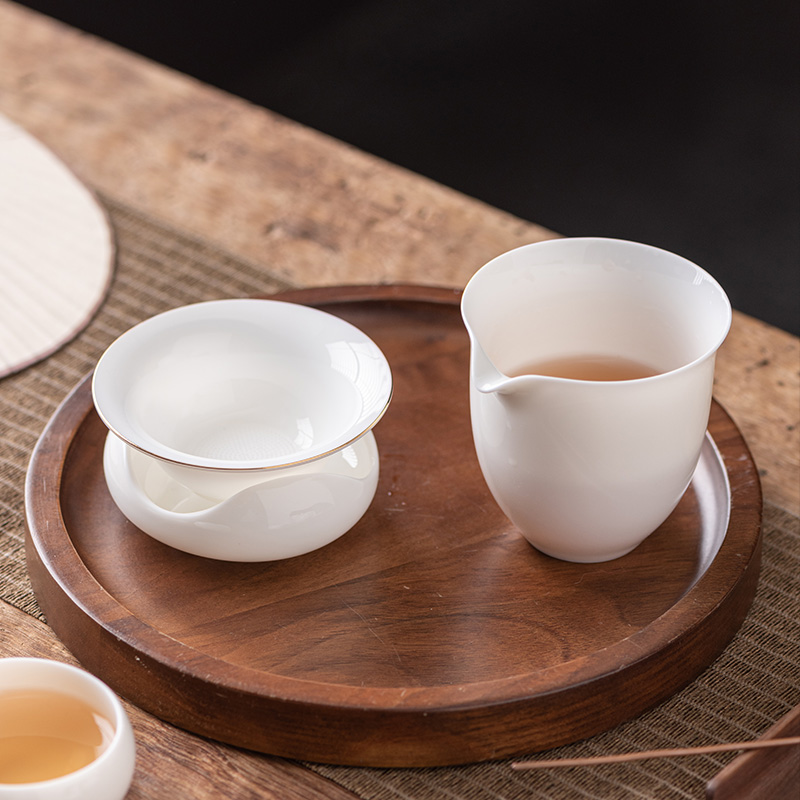 德化白瓷公道杯：泡茶神器，让你的茶艺生活更上一层楼✨