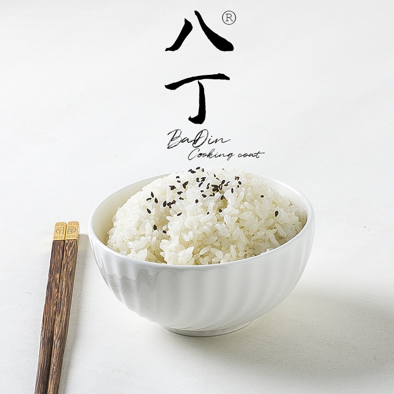 纯白骨瓷碗：餐桌上的艺术品，让你的用餐体验瞬间升级
