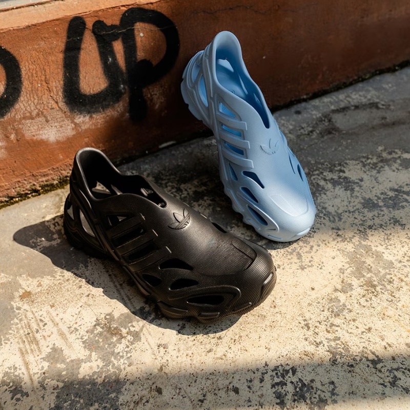 adidas标：你真的懂这个“三叶草”吗？揭秘背后的潮流密码！