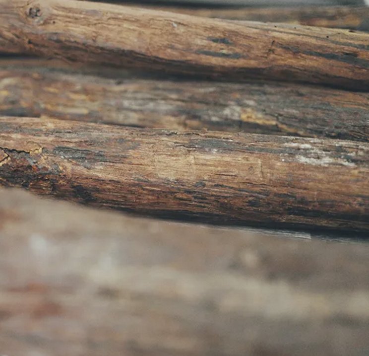 蒸馏小叶降真香10ml：放松自在，享受心灵的宁静之旅