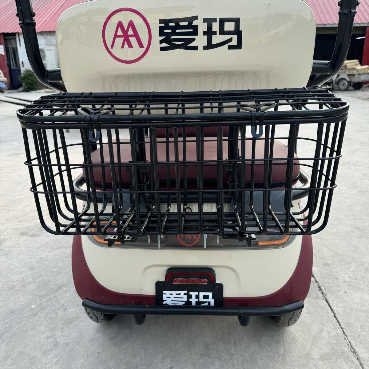 电动车后备箱大变身！雅迪爱玛后置车筐，放东西神器，萌翻天！