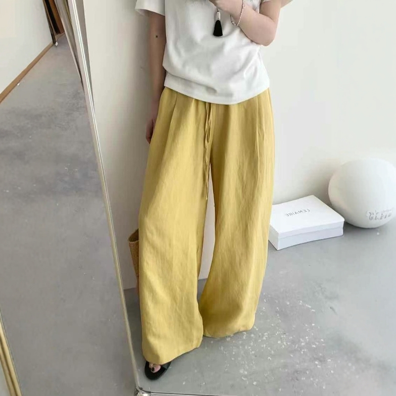 短筒靴子配什么裤子？显腿长又时髦的搭配公式来啦！