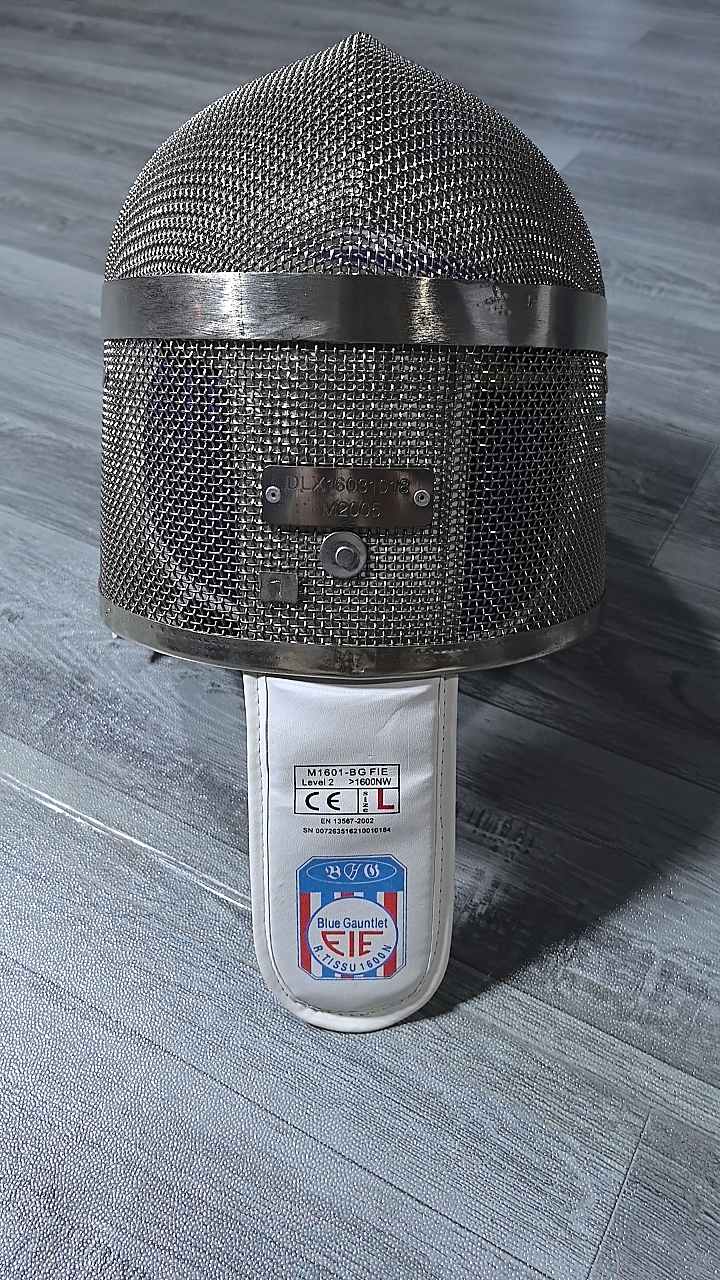 Blue Gauntlet Fencing BG900N/1600N花剑面罩：FIE/CFA认证，安全护航你的每一次击剑之旅！