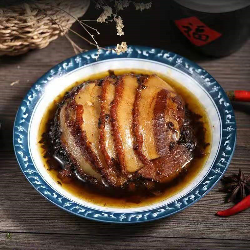穿越时空的味蕾之旅：古法红烧肉的现代演绎