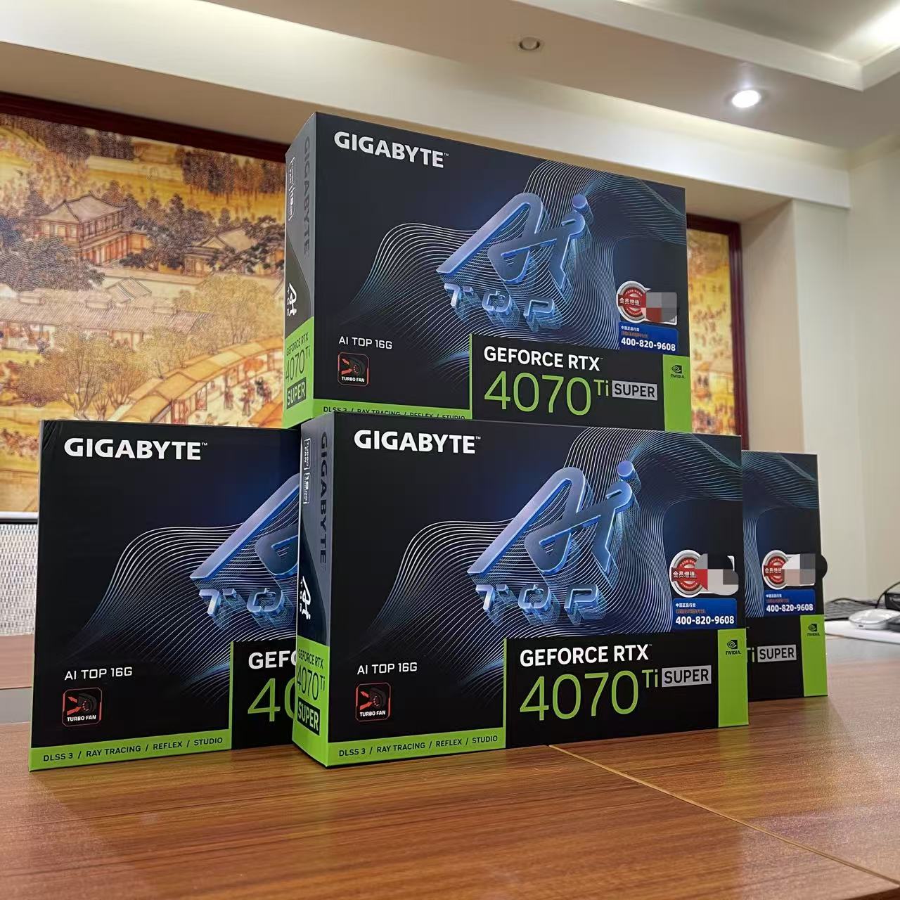 技嘉RTX 4070TI SUPER AI TOP 16G涡轮双槽显卡：深度学习利器，AI部署新选择！