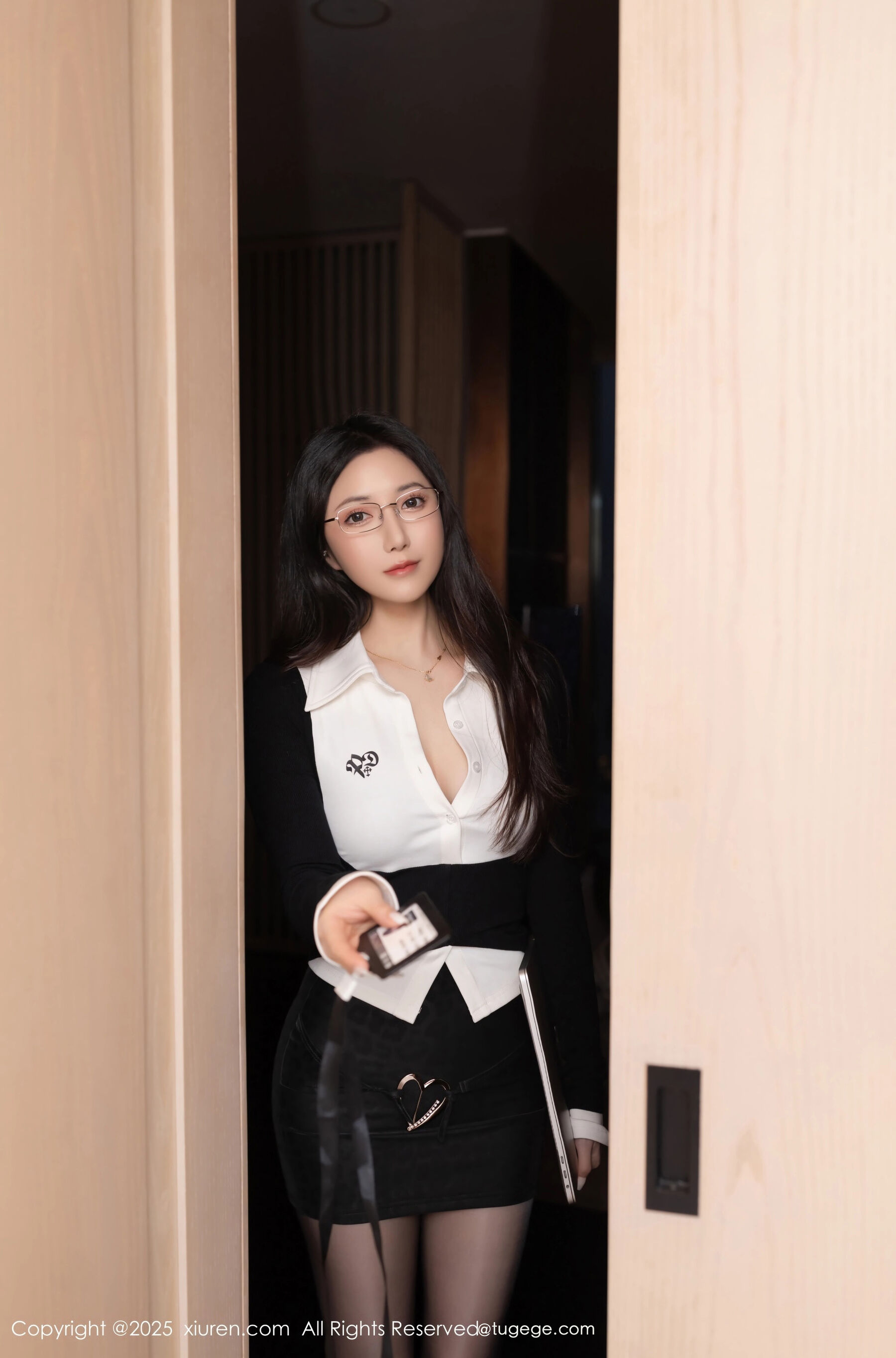 图片[20]-[Xiuren秀人网] 2025.05.29 NO.10353 鱼子酱Fish[81P]-六色网