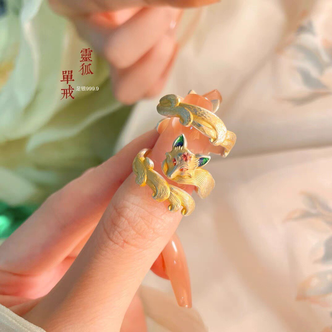 999.9纯银狐狸戒指适合哪些场合佩戴？