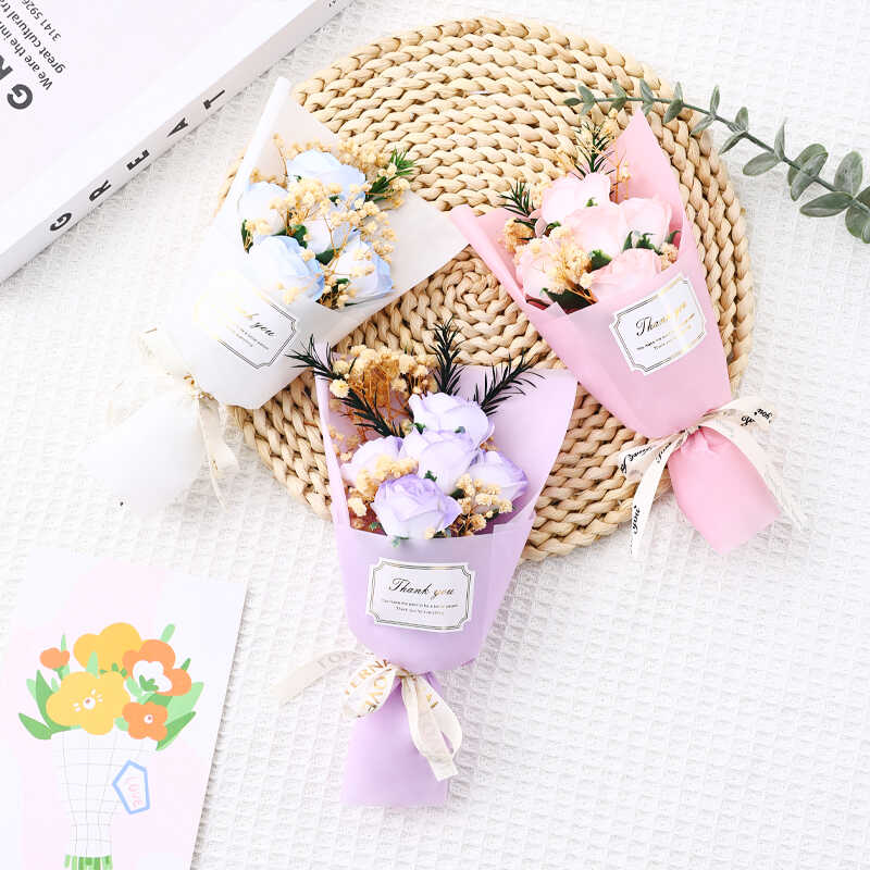 迷你小花束：精致仿真花伴手礼，永生花生日满天星干花香皂花，如何挑选你的完美礼物？