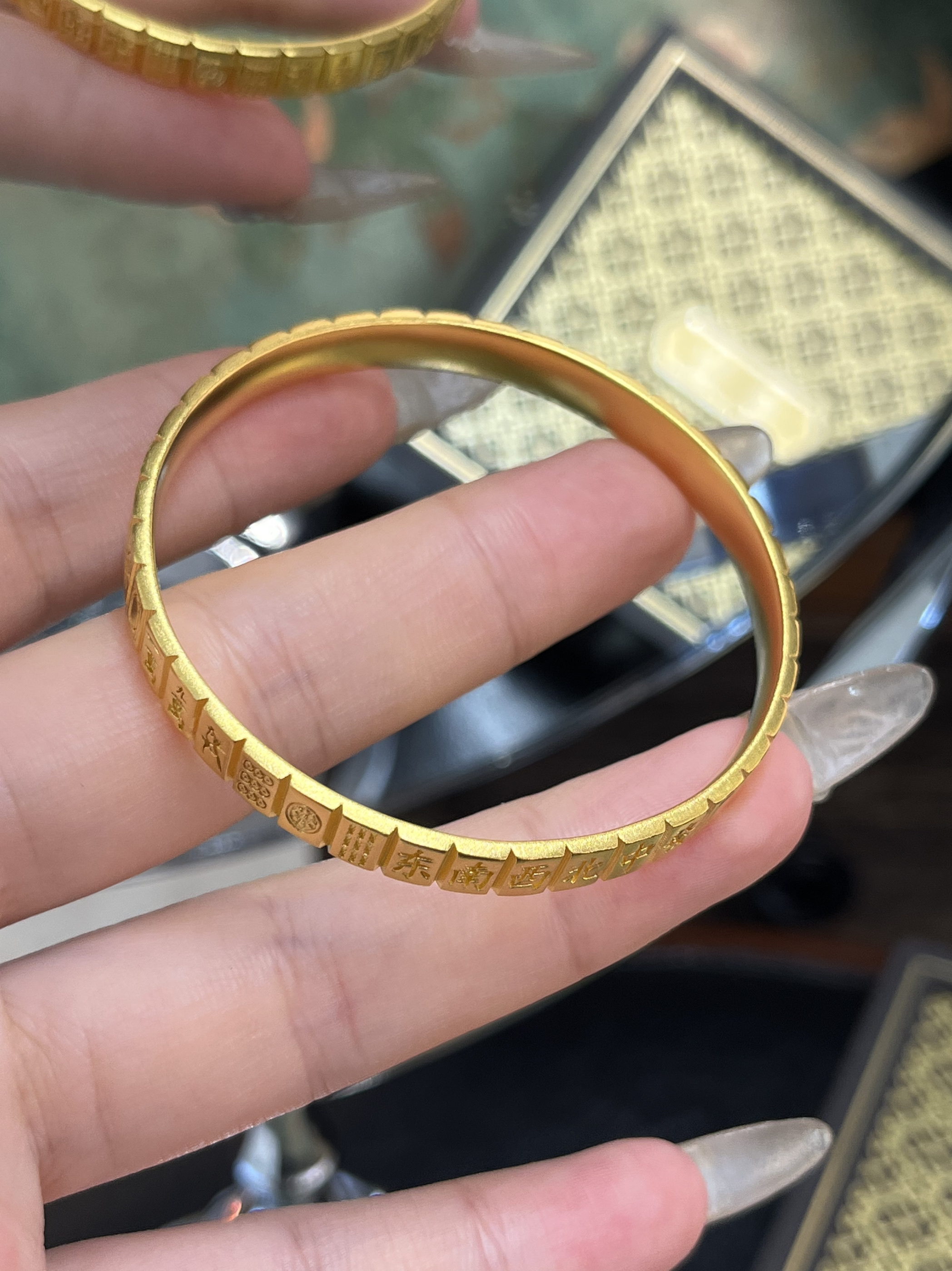 足金999古法錾刻麻将手镯：把把胡杠上开花，复古招财寓意手环，你值得拥有！️