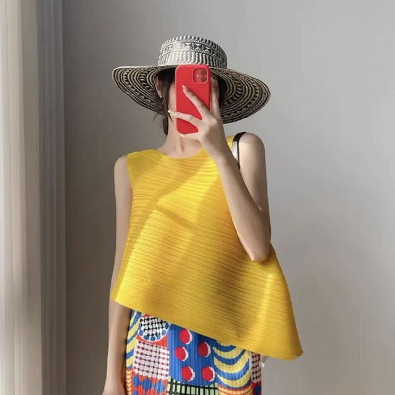 三宅一生的衣服适合什么人穿？了解它的独特魅力