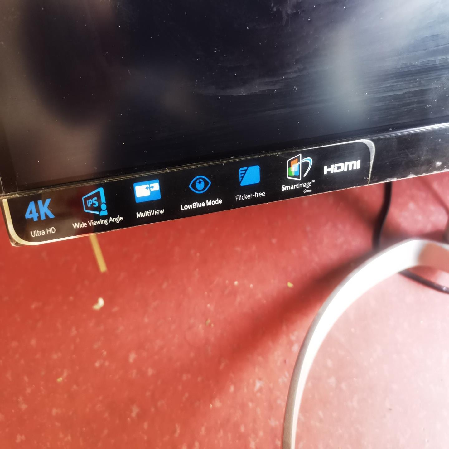 Philips飞利浦276E8V显示器：4K分辨率，办公娱乐两不误！✨
