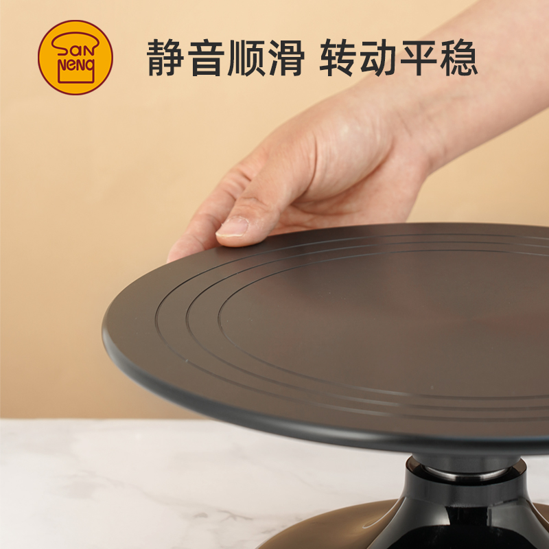 三能旗舰店蛋糕转盘：烘焙达人的必备神器，解锁蛋糕装饰新技能！