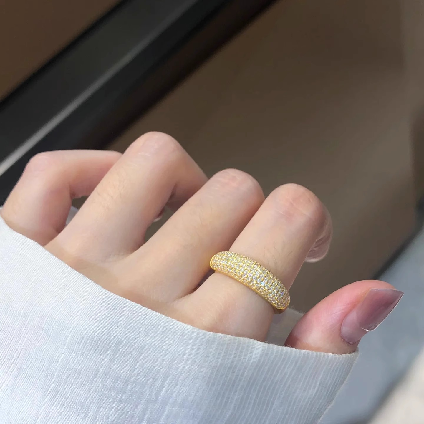 黄金足金999古法戒指满天星镶莫桑钻：百搭轻奢，送给女友妈妈的完美礼物！