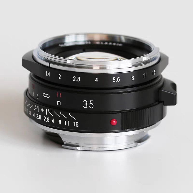 福伦达NOKTON Classic 35mm F1.4 MC/SC VM口II型：复古摄影的现代奇迹，你值得拥有吗？