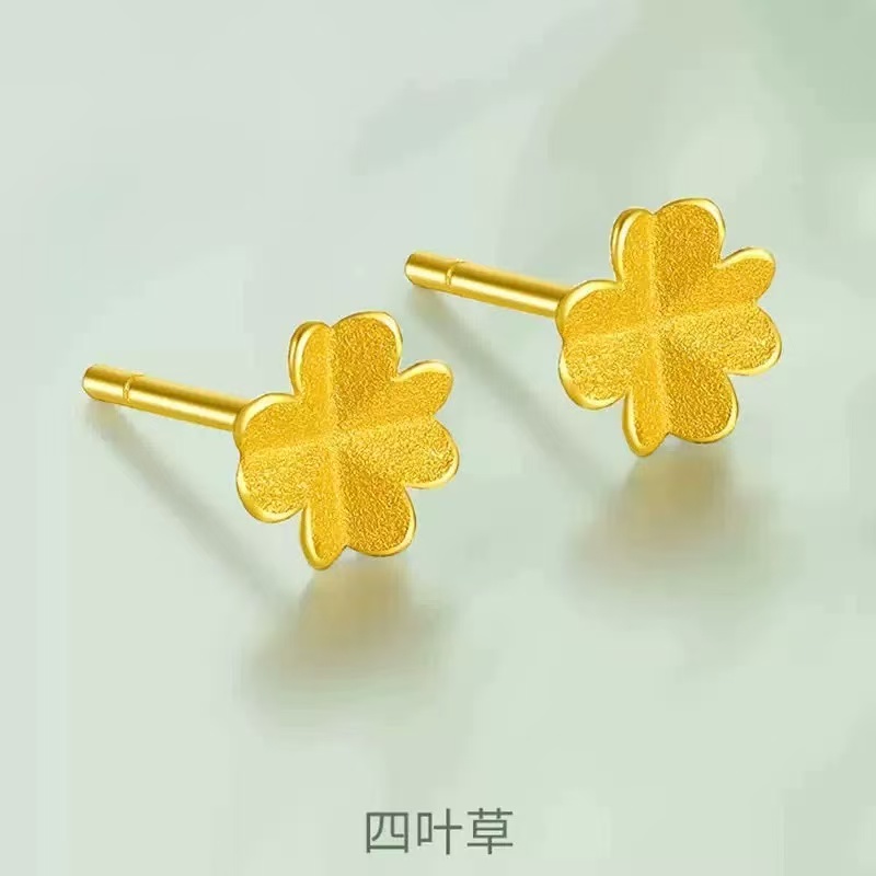 乐越黄金古法玫瑰花窗镶钻耳钉足金999镂空圆形：送给她的不仅仅是礼物，更是永恒的爱情承诺！