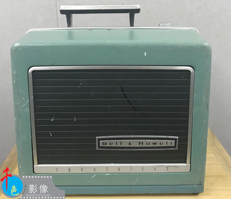 怀旧老式电影机：贝尔Bell&amp;Howell 16毫米胶片放映机，时光机器带你穿越回黄金年代！