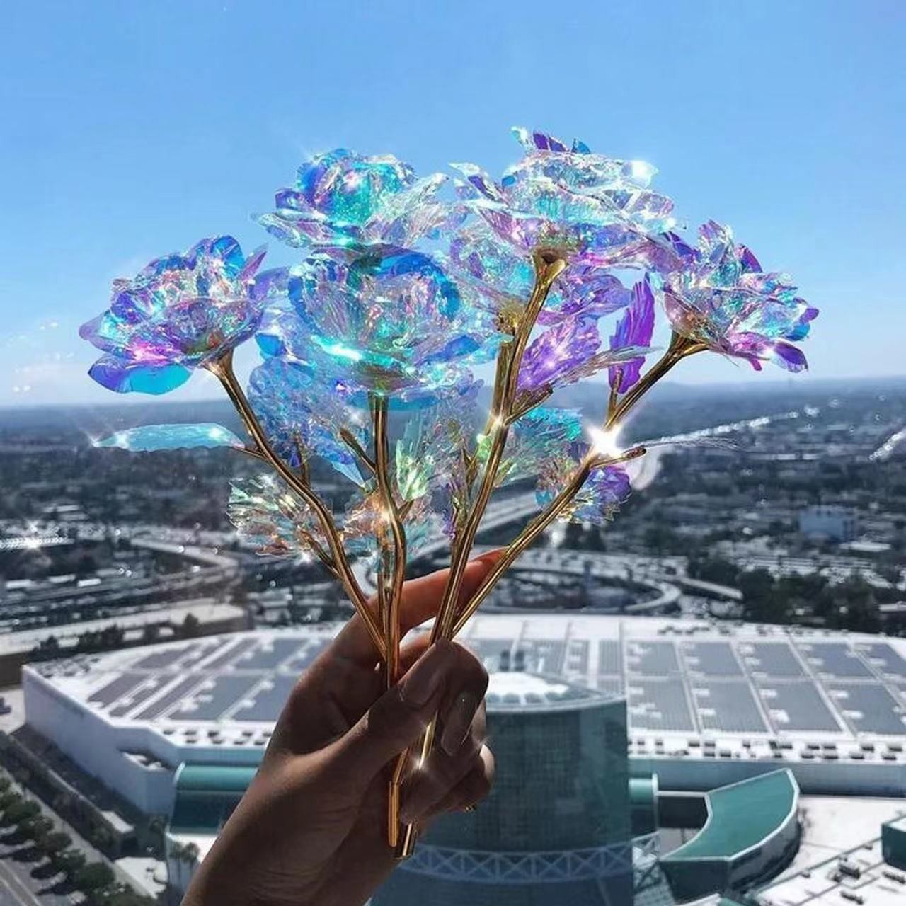 永生花玫瑰：七彩炫彩金玫瑰，母亲节情人节最浪漫的仿真金箔花礼物