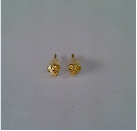 999足金小耳钉，迷你心形耳针，24K纯金，精美磨砂爱心，百搭时尚必备！✨