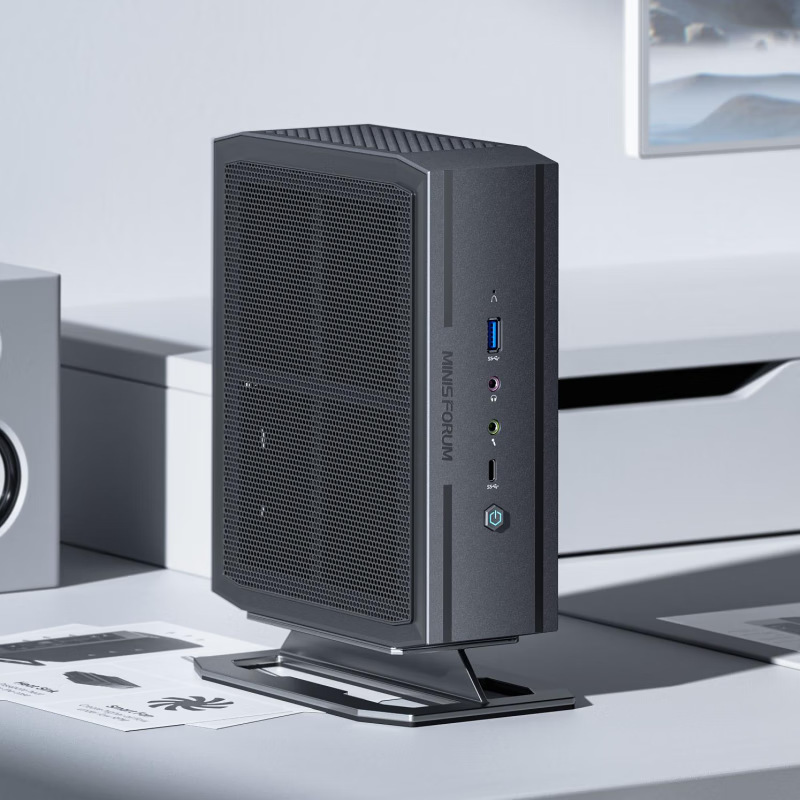 MINISFORUM铭凡NAD9迷你主机：桌面游戏怪兽，性能与便携兼得的秘密武器！