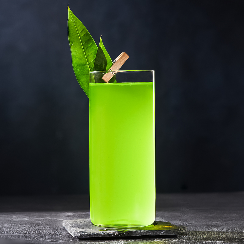 日式玻璃调酒杯：手工刻花的艺术品，调酒师的秘密武器！✨