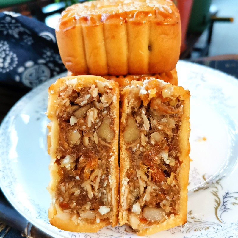 广西玉林中秋月饼：传承百年风味，解锁传统美食新体验！