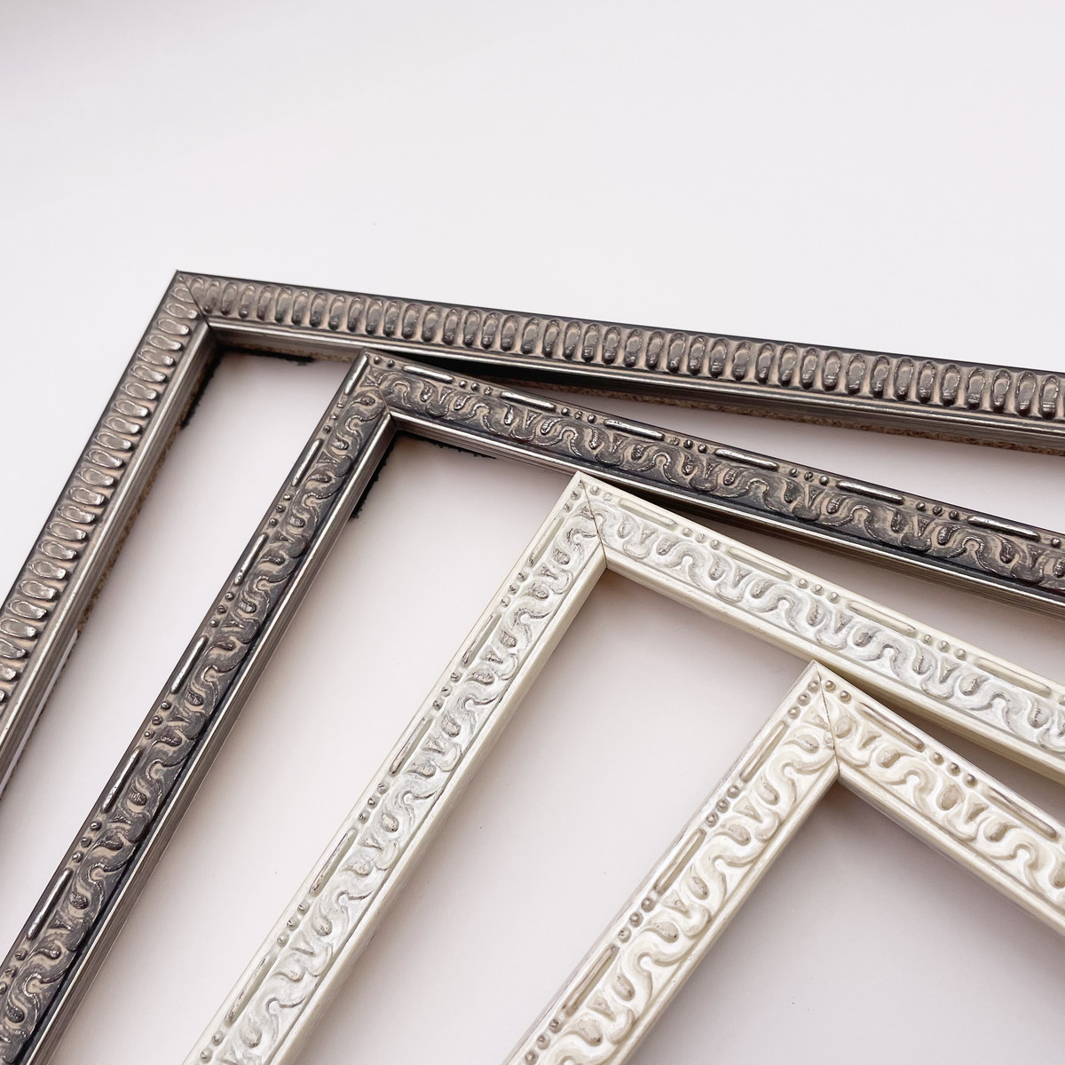 乐森卓尔博物馆级无酸装裱实木油画框：欧式做旧复古0143-BKS，如何让你的艺术品瞬间升值？