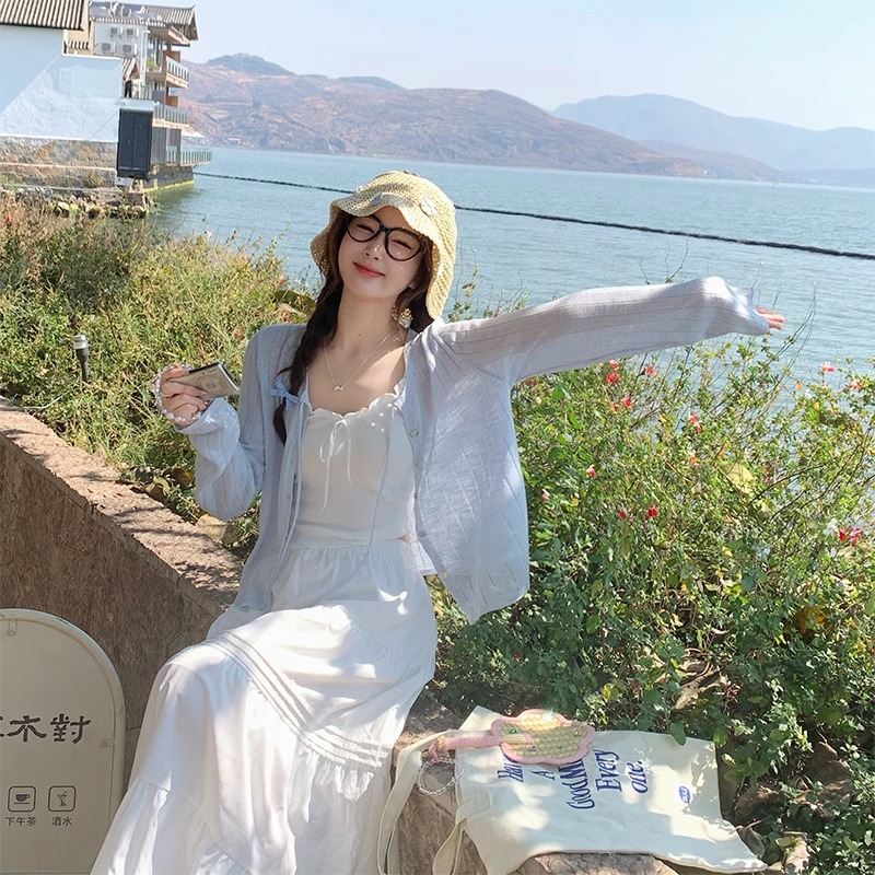 法式小飞袖开衫太绝了！蓝色V领针织上衣，显瘦百搭不撞款