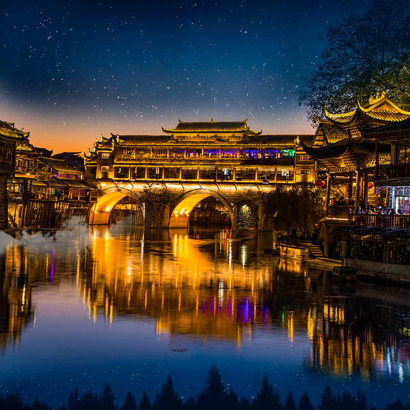 【6人纯玩Mini小团】张家界凤凰之旅：五星别墅观日出，天门山探险记！