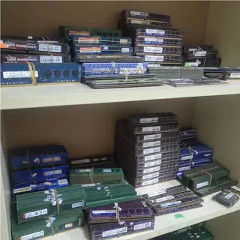IBM 78P1914 EM4B 8GB 2RX8 PC3L 10600R 8G DDR3 POWER7小机内存：企业级性能的秘密武器