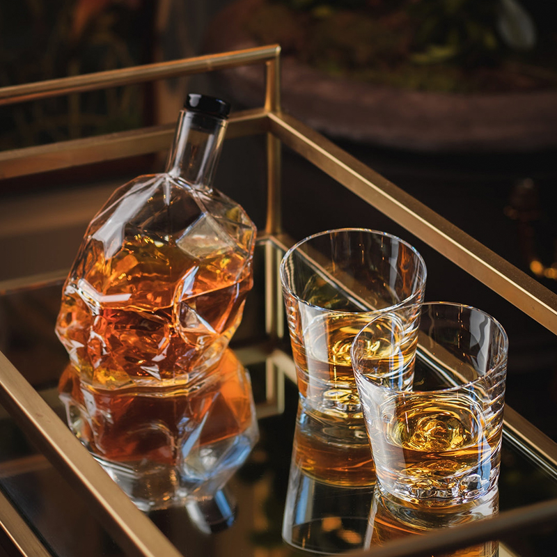 土耳其NUDE骷髅头威士忌杯：创意烈酒杯，解锁你的酒桌新玩法！