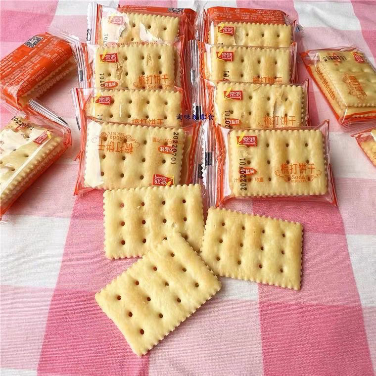 常鸿五星梳打饼干奶盐味：办公室零食新宠，吃货们的福音！