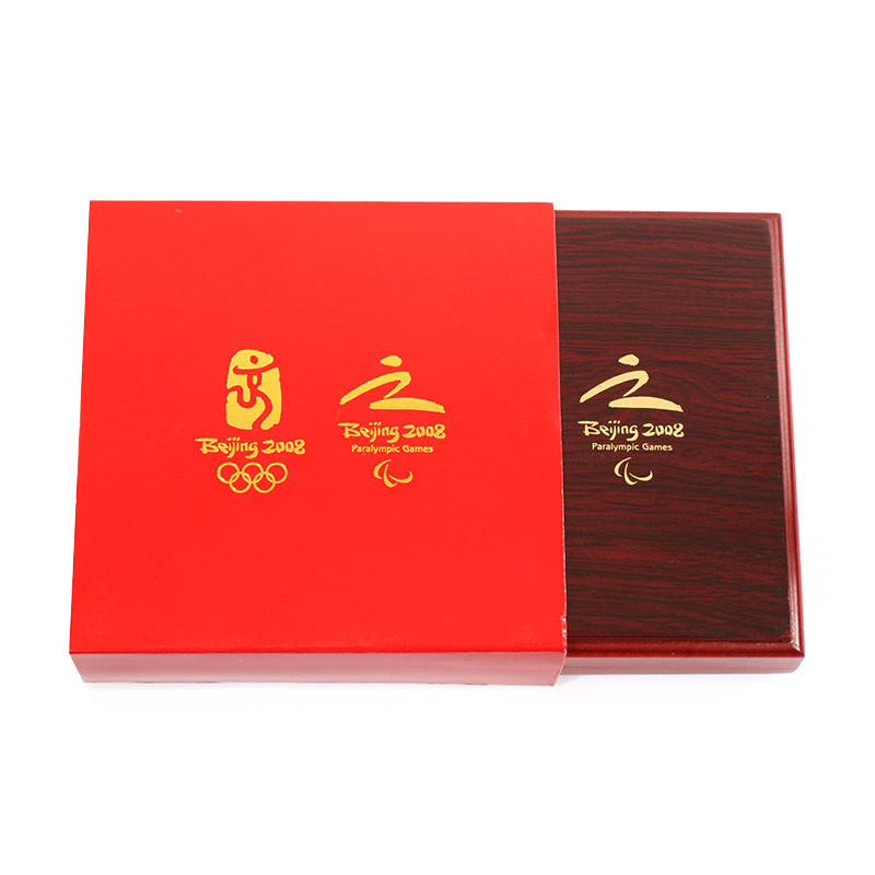 北京奥运2008纪念章：全新原装，带证书的珍贵收藏，你值得拥有吗？