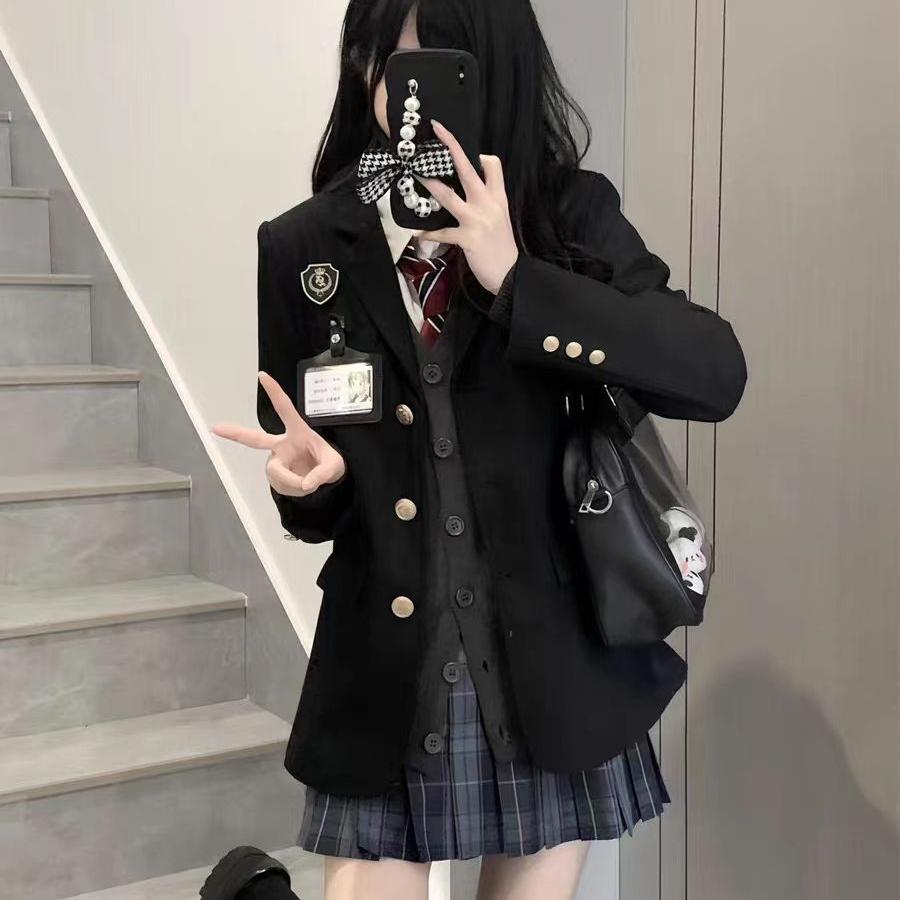 极兔速递：顺丰的“小兄弟”还是竞争对手？