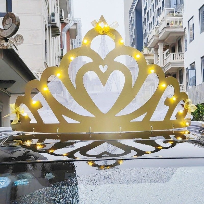 婚车装饰新趋势：皇冠头纱红旗H9，主婚车的奢华升级！