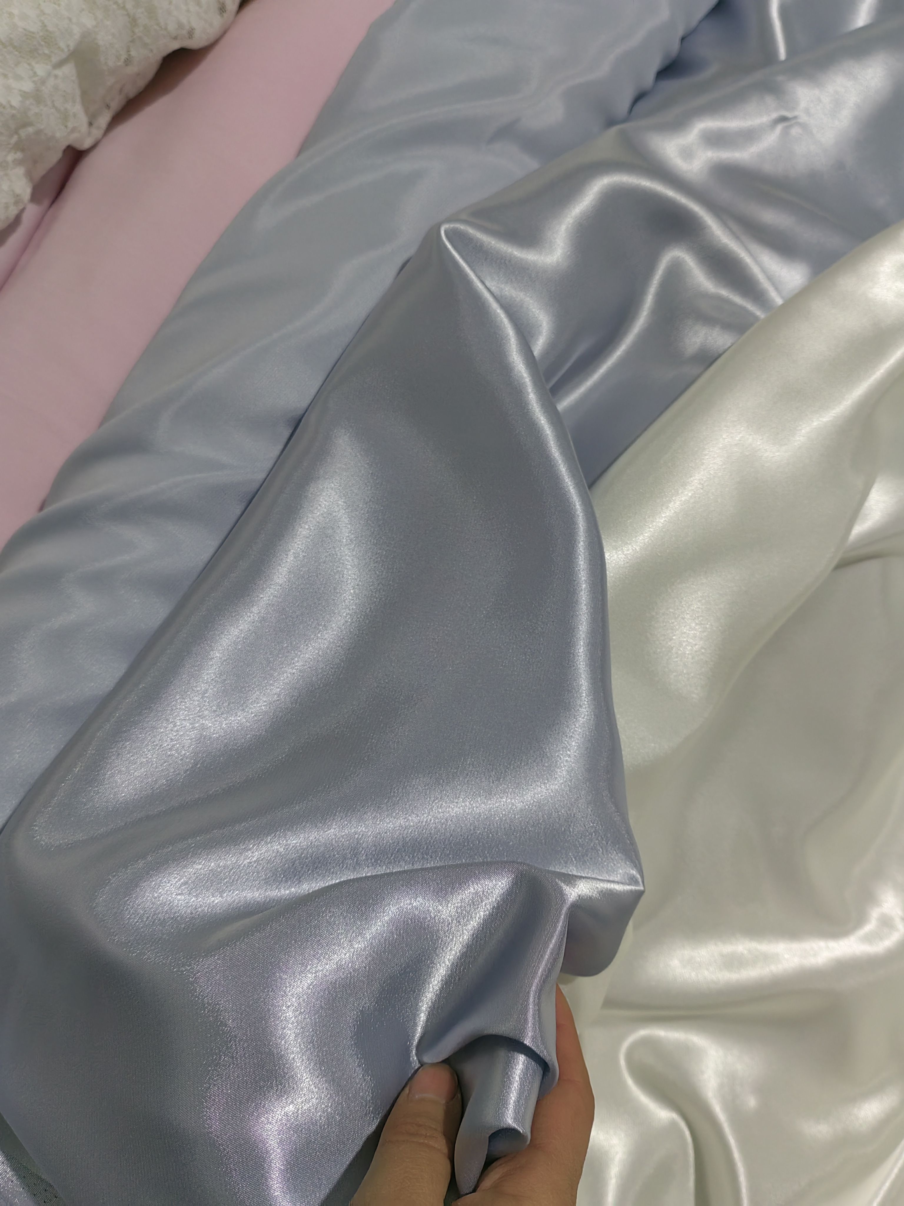 日本进口Baby洛丽塔缎面化纤珍珠缎软垂，135门幅2米价，你值得拥有吗？