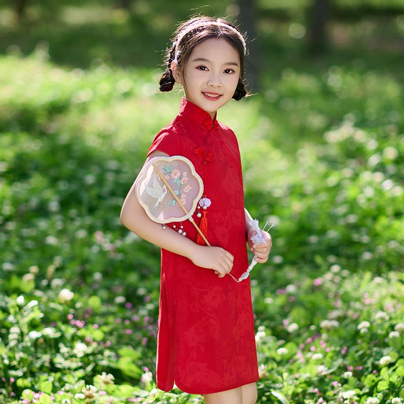 女童旗袍裙2025爆款！周岁宴太出片了，妈妈们快冲！