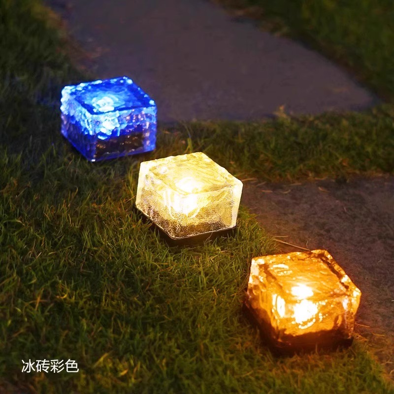太阳能方形景观灯：点亮夜色，节能环保的户外照明新潮流！