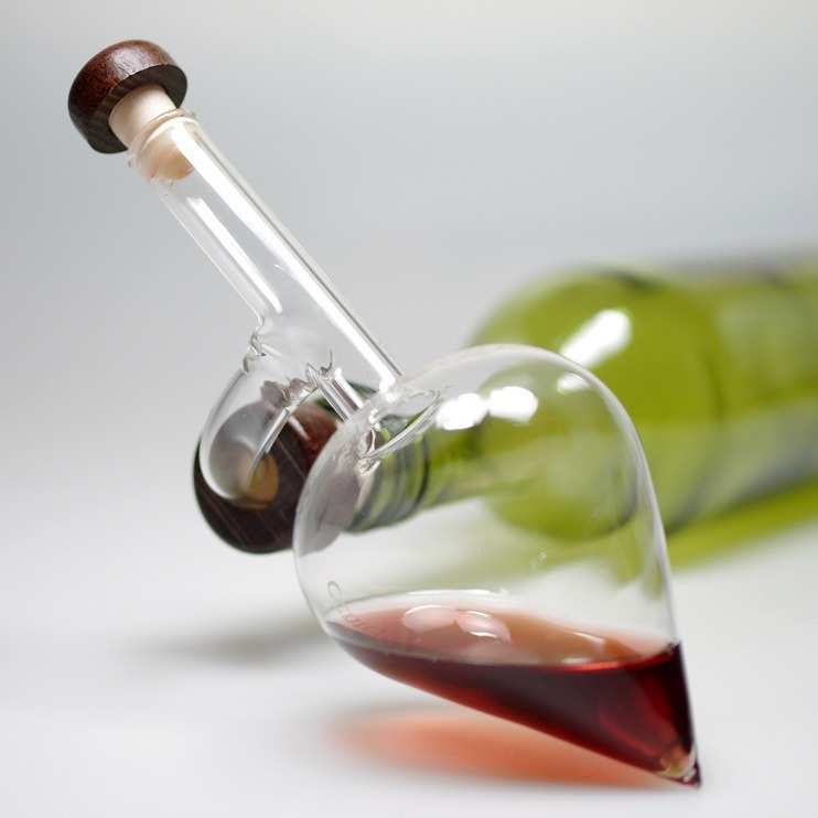 热销红酒瓶倒酒器+空气曝气器=便携快速倒酒神器？