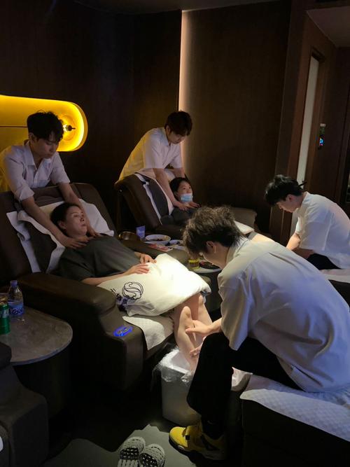 一定要去的长沙开福高端男士洗浴桑拿,花样真是让人眼花缭乱