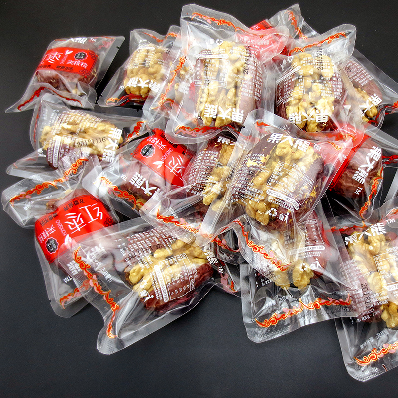 果大熊枣夹核桃仁：新疆大枣与陕西核桃的完美碰撞，即食零食新宠儿！