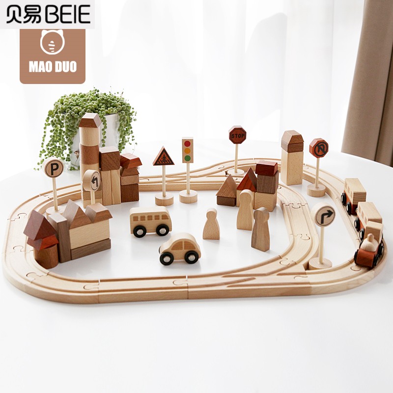 BeiE贝易小火车轨道玩具：男孩1-5岁闯关大冒险，停车场里的快乐之旅！