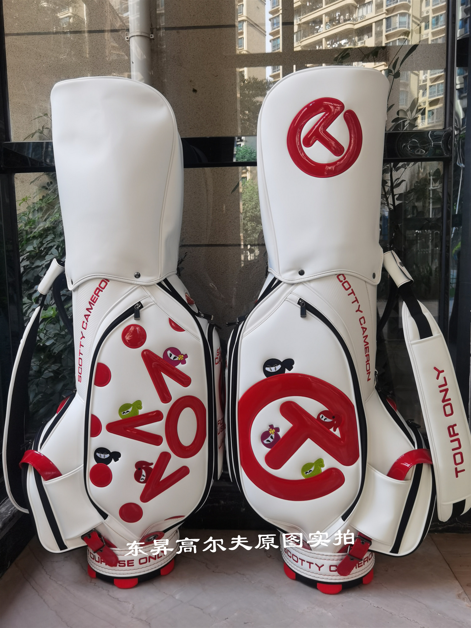 新款高尔夫球包：PU防水设计，轻松驾驭球场新风尚！️‍♂️