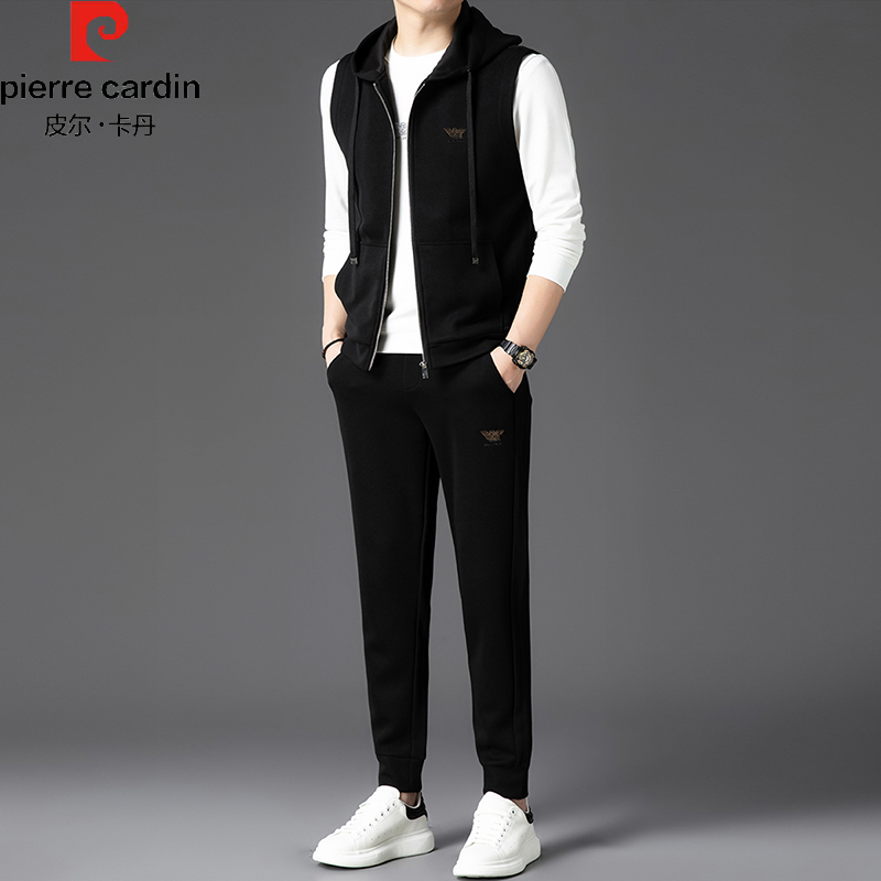 爱依服：时尚界的低调贵族，高档服饰的隐藏瑰宝