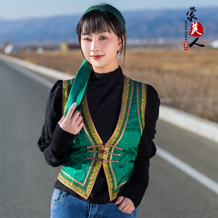 蒙古马甲怎么搭配衣服才好看？