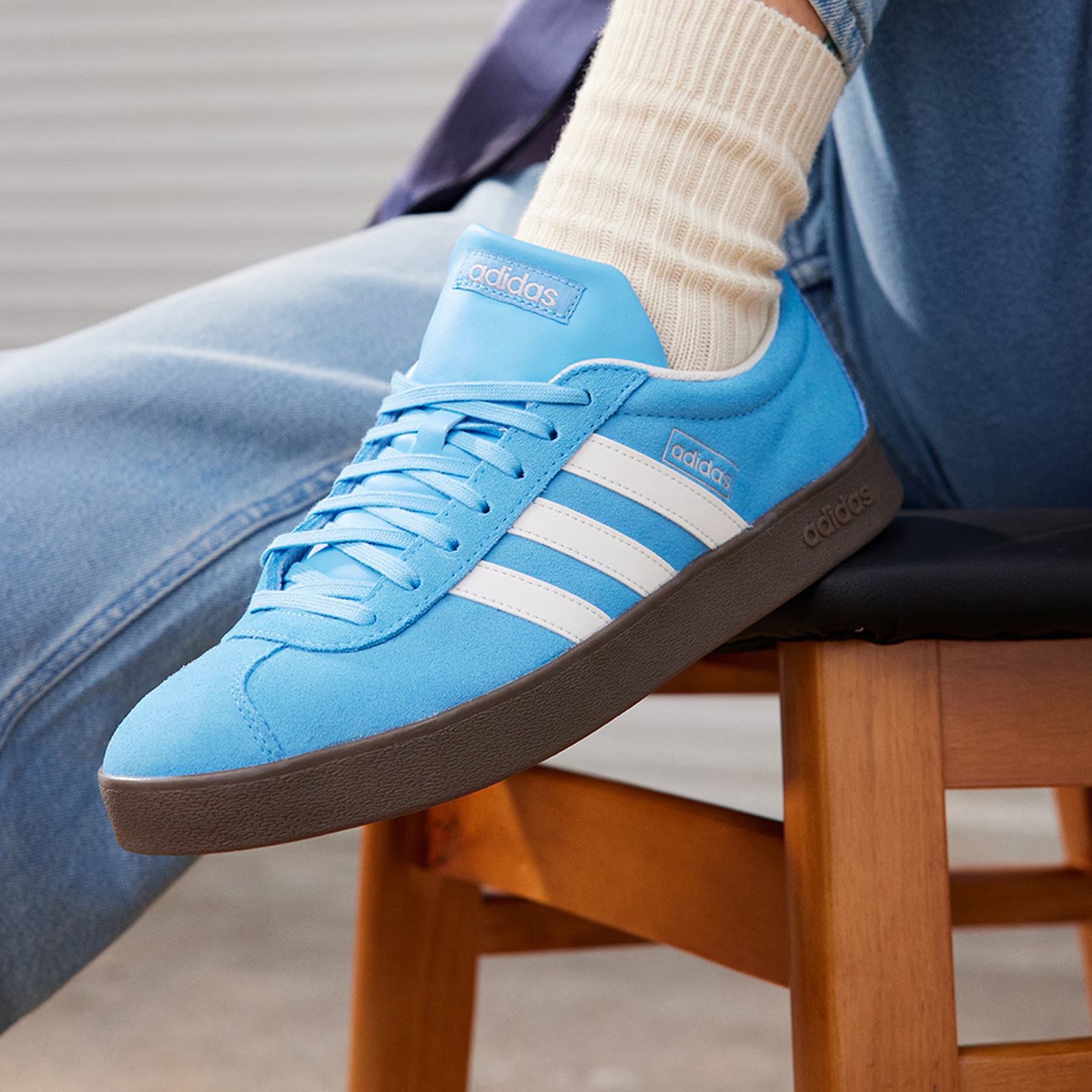 Adidas MEGASTRIDE：复古潮鞋大揭秘，引领潮流新风尚!