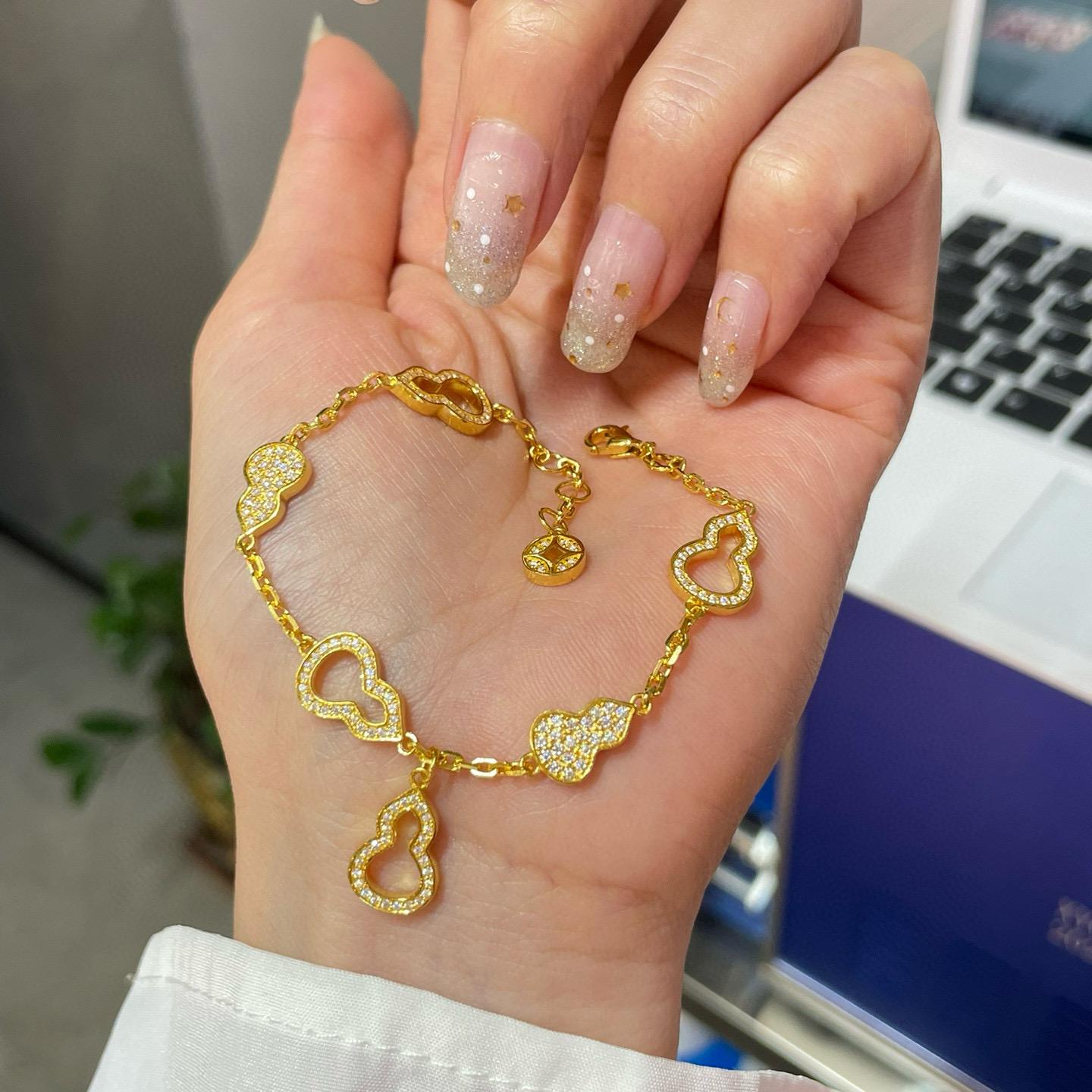 水贝黄金葫芦手链：六葫芦福禄满钻，叠戴送礼新风尚✨