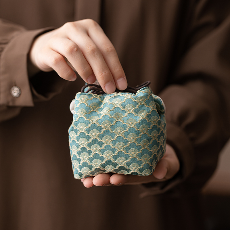 手工织锦杯袋：小号盖碗布袋，中式美学与实用兼备的旅行良伴