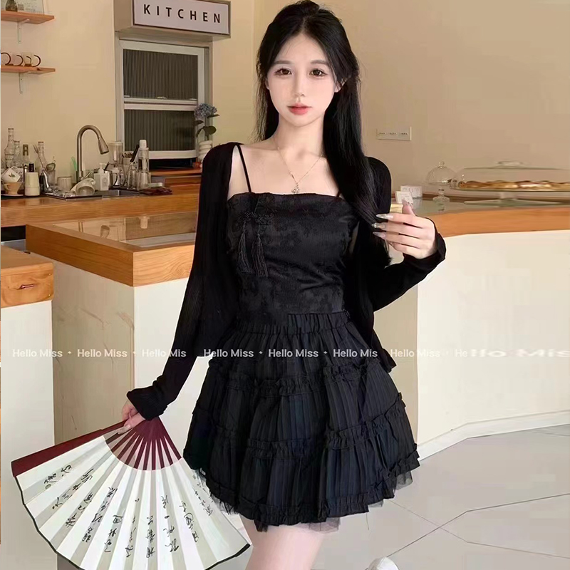 爱依服女装：品质之选，优雅绽放